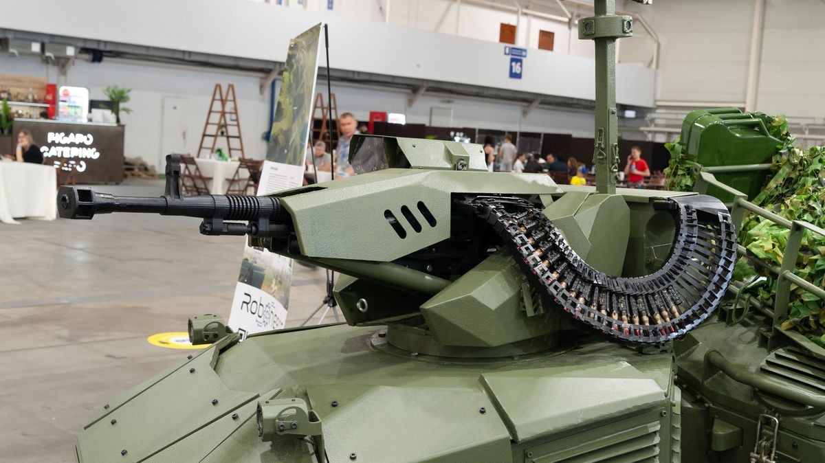 Ukrajina navyšuje vlastní i licenční výrobu zbraní. Rusko si to nevyčeká, vzkazuje Kuleba